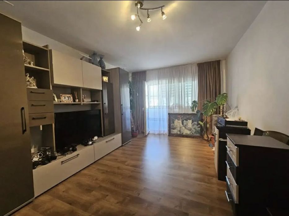 Apartament 3 camere,gata de mutat