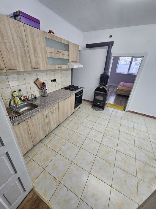 Vand casa situata in loc. Salard