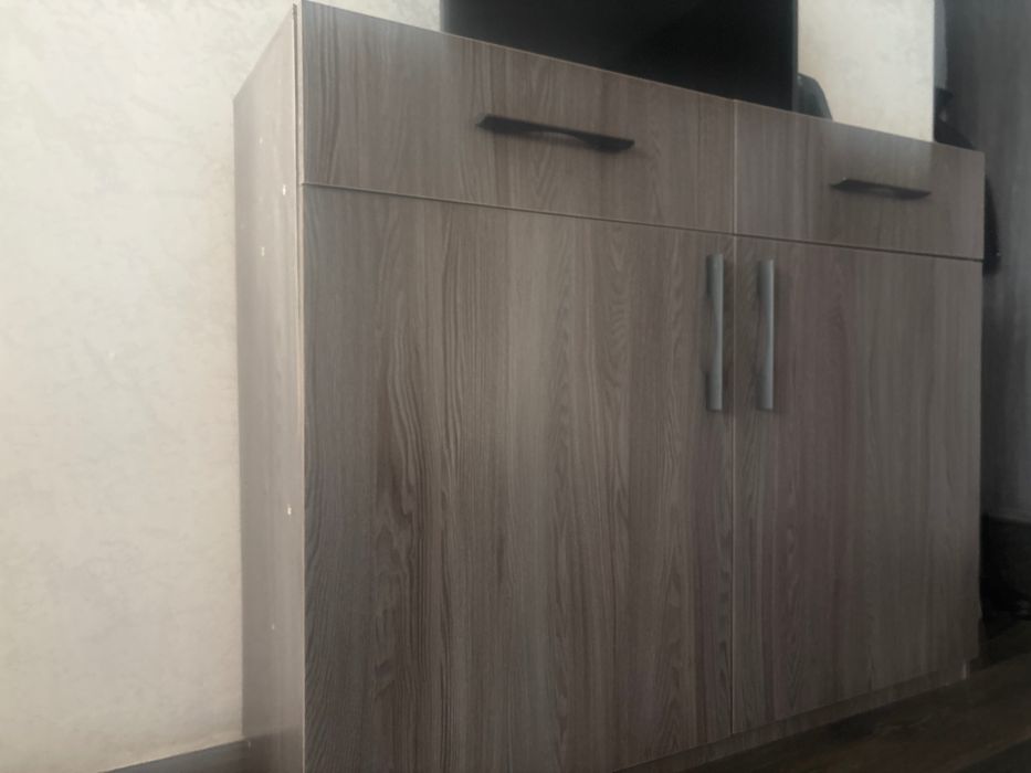 Продам шкаф и комод