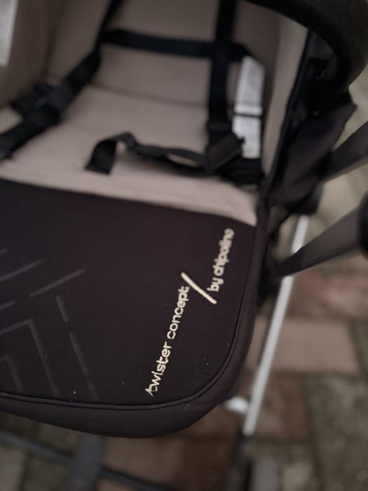 Cărucior Chipolino Twister – ca nou, folosit putin