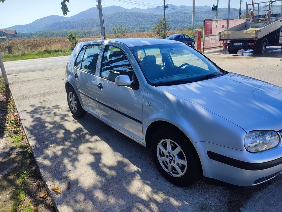 Vând pentru reparare sau piese