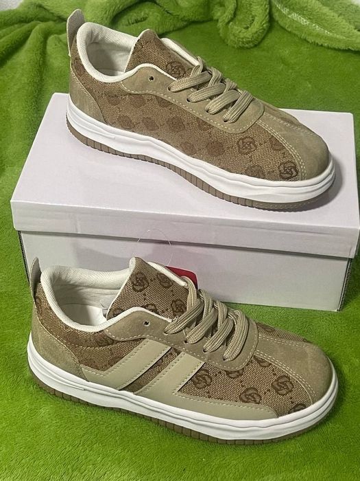 Adidași Unisex Copii!