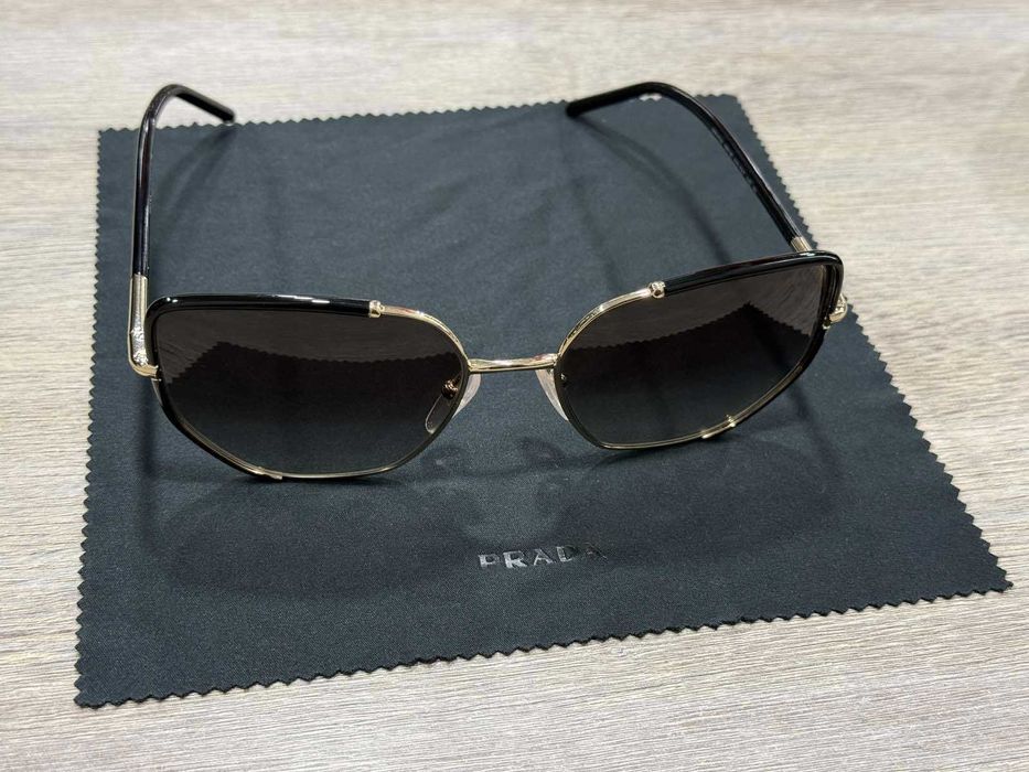 Слънчеви очила Prada SPR 50W