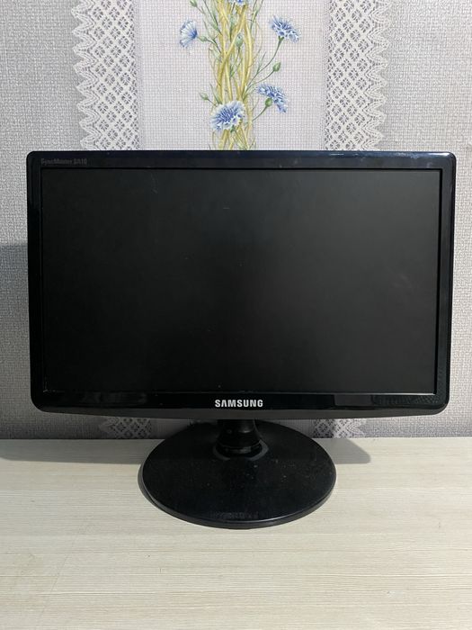 Мониторы разные