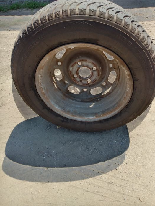 Продам колесо на запаску Passat B3