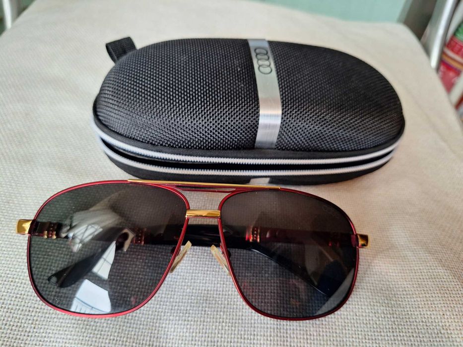 Продавам оригинални очила AUDI