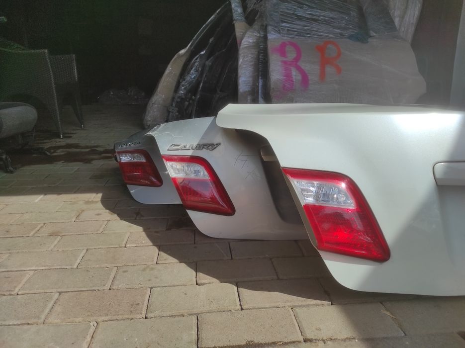 Крышка багажника camry40