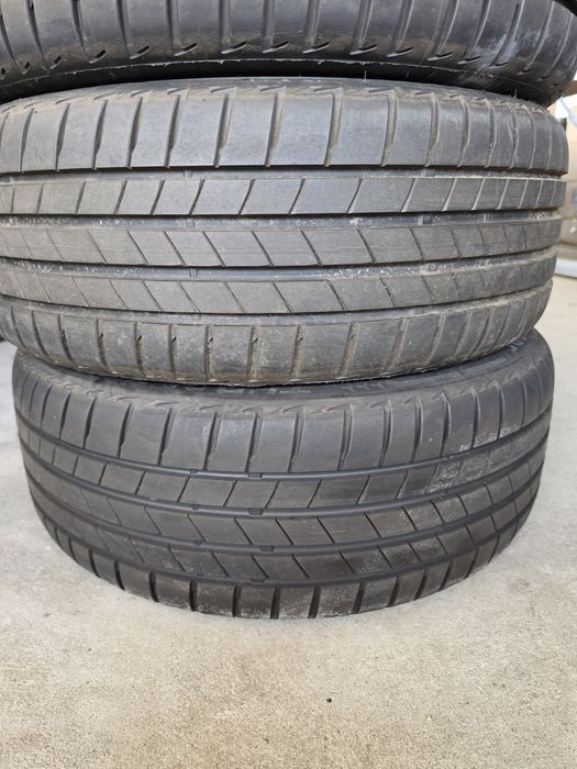 4 Броя 215/50/17 Bridgestone 6,8mm