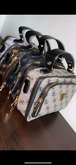 НОВИ  ! Чанти - GUESS