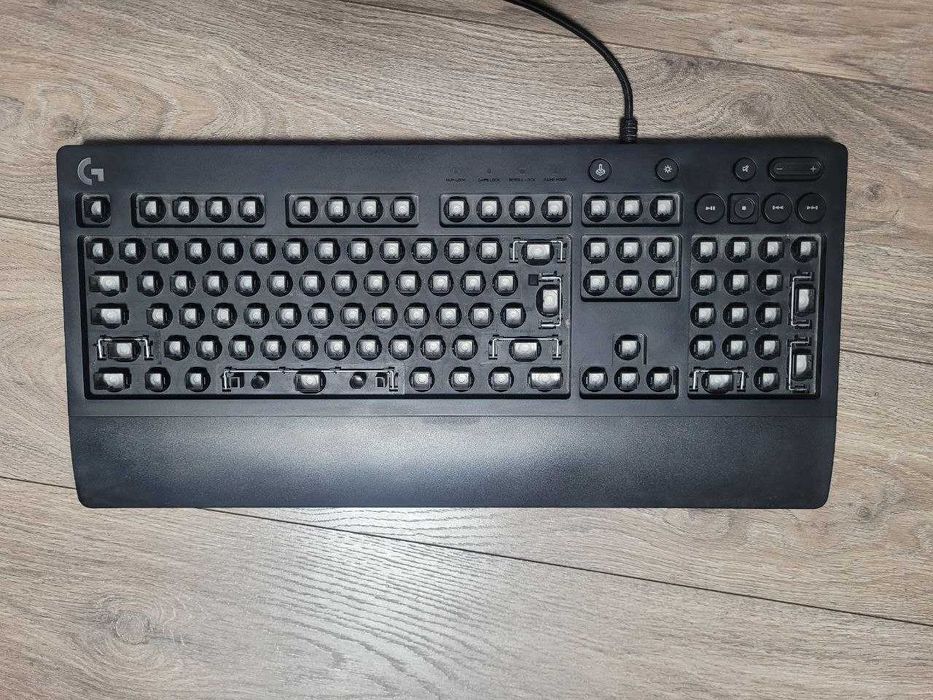 Logitech G213 Клавиатура