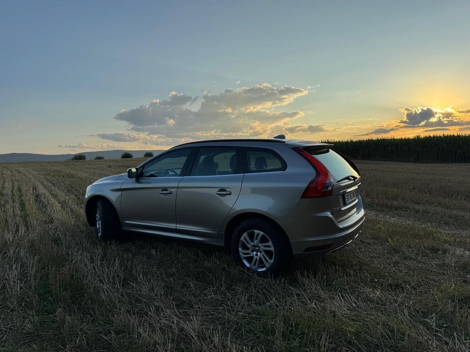 De vânzare volvo xc 60 an 2015
