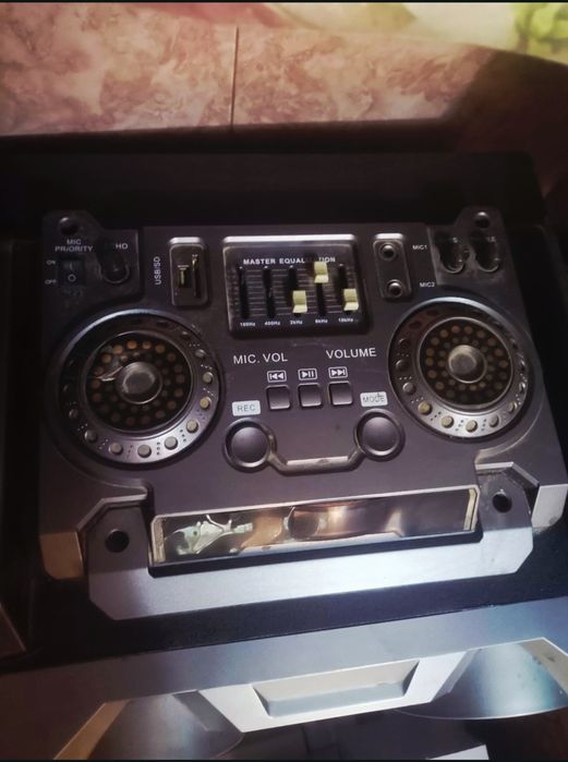 Boxa activa Bluetooth si Boxe pasive Sony , Raveland ... nu jbl , fbt