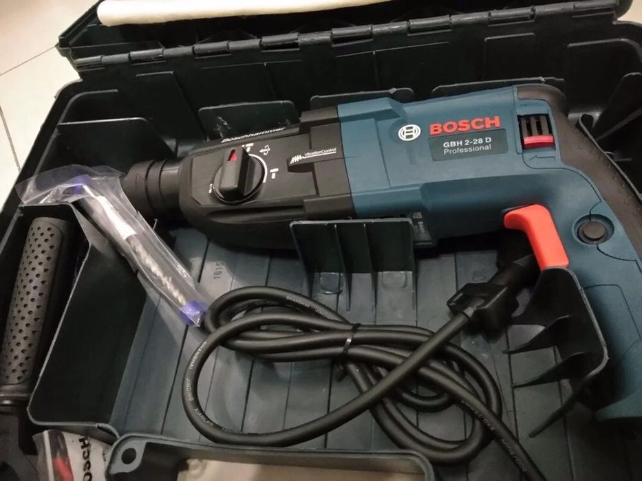Перфоратор BOCSH Бош 2-28 1000 вата