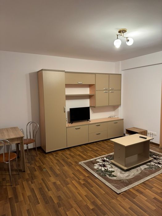 Apartament de închiriat