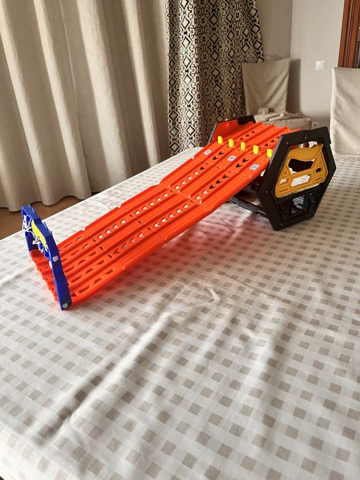 Hot wheels горка