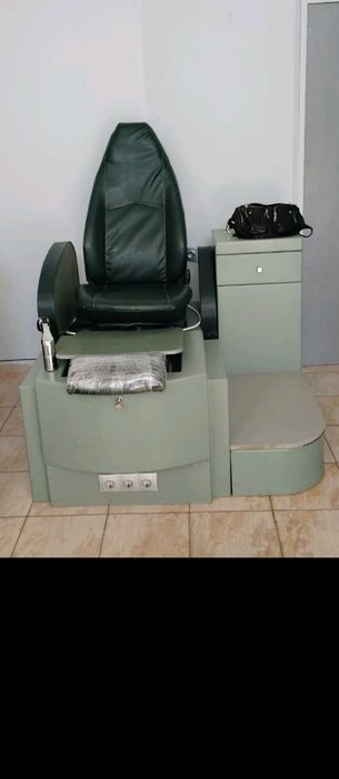 стол за педикюр