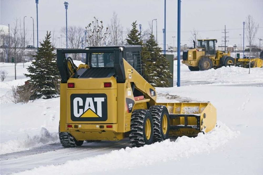 Аренда погрузчика бобкат уборка снег
