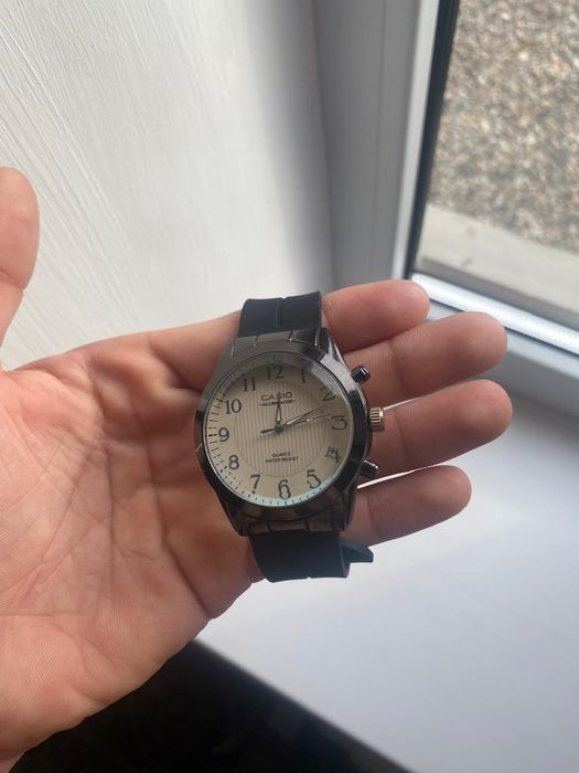 Продам часы Casio