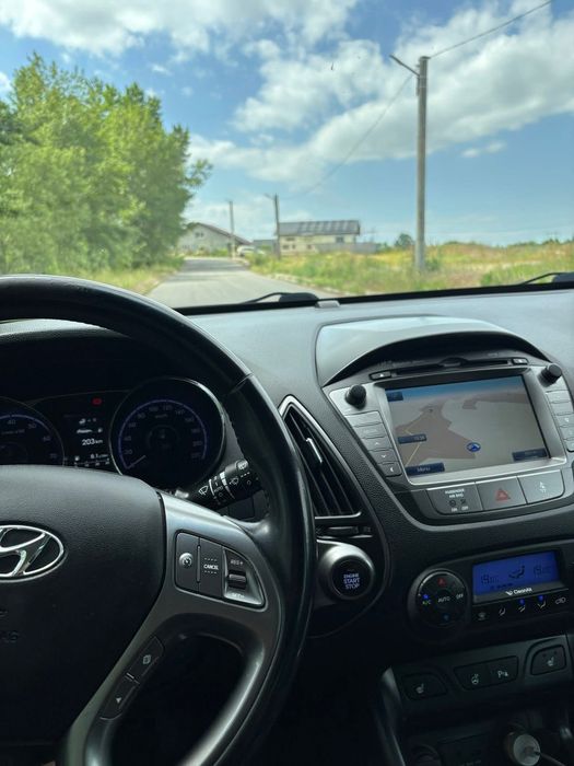 HYUNDAI ix35 2010 — imagine 2