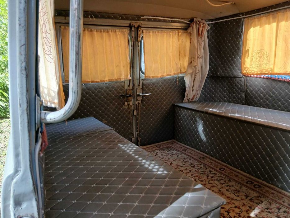 Буханка 2002 г  2.4 л, бензин