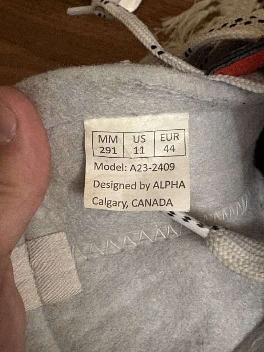 ALPHA Performance хоккейные черный коньки