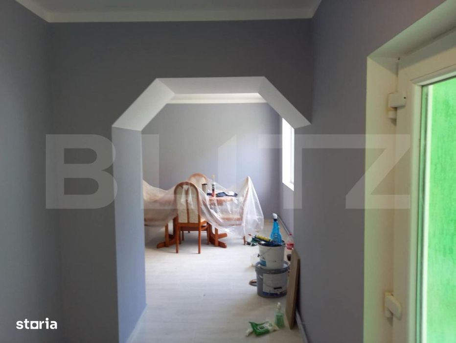 Casa renovata in sat Berecuta, 2 imobile, teren 1500 mp si panouri fot