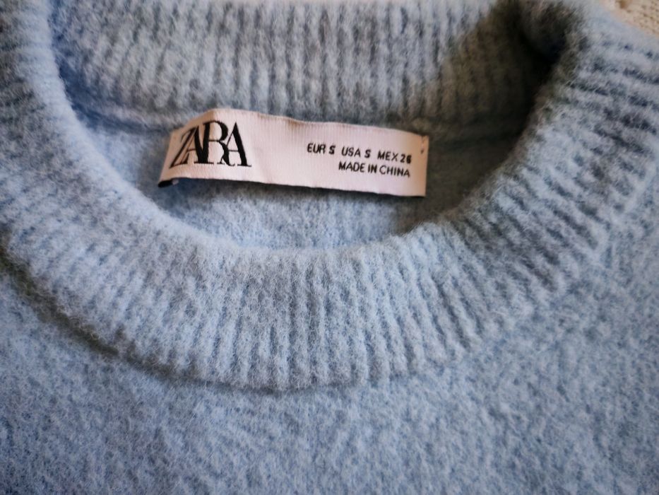 Pulover Zara mărimea S,purtat o data, impecabil.