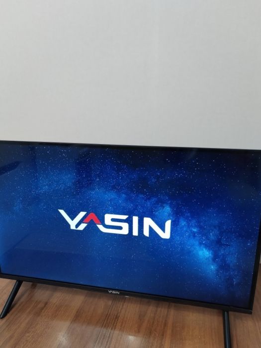 Телевизор Yasin 81 см черный