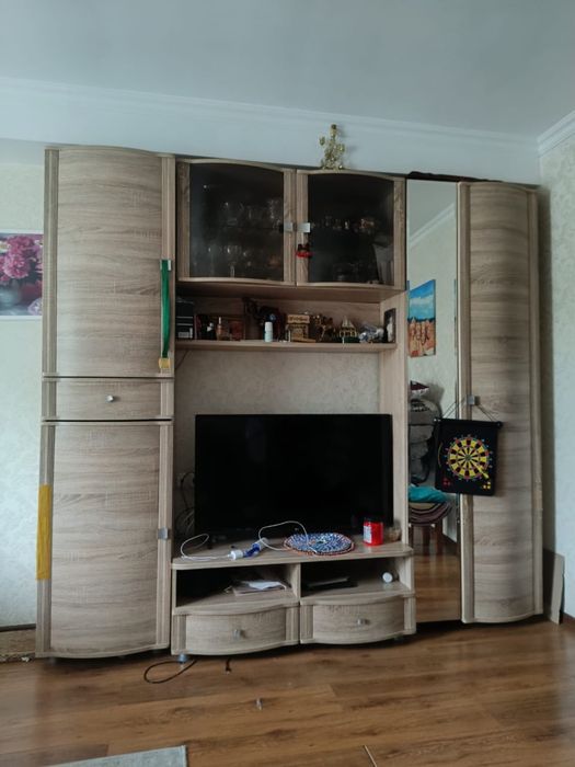 Продам шкаф для гостиной