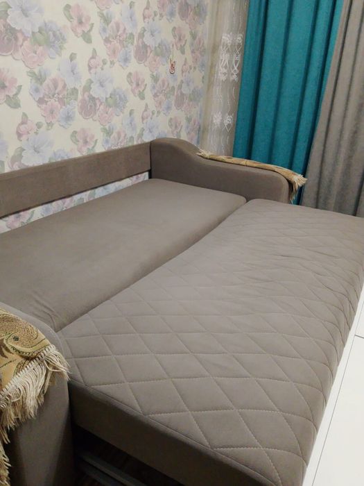 Диван в гостинную