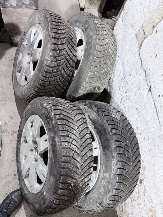 MICHELIN 205 65 R16