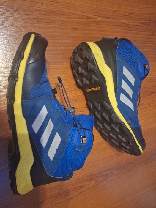 Обувки Adidas Terrex