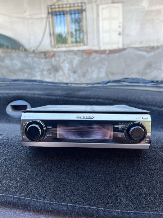 Pioneer DEH-P80RS 2