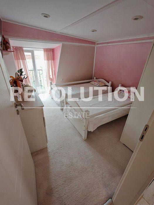 Дава се под наем Етаж от къща в Пловдив, Център - 140 кв.м за 900 € - Снимка #5