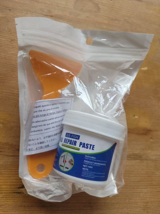 Chit reparator pentru pereți