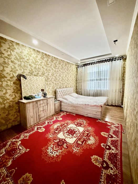 Продаётся 3 ком центральный базар