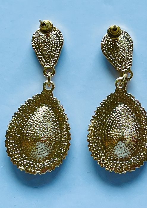 Много красиви модерни обеци зелен камък Германия