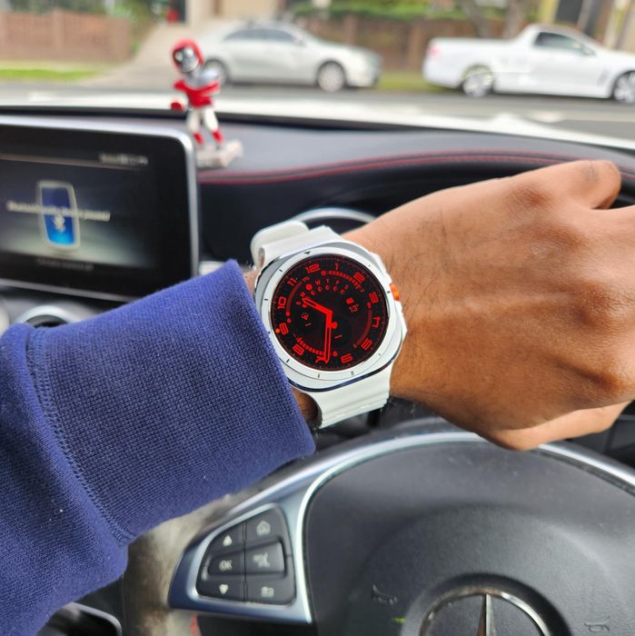 Продам смарт часы Samsung Galaxy Watch Ultra