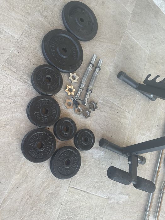 Лежанка с дъмбели и лост