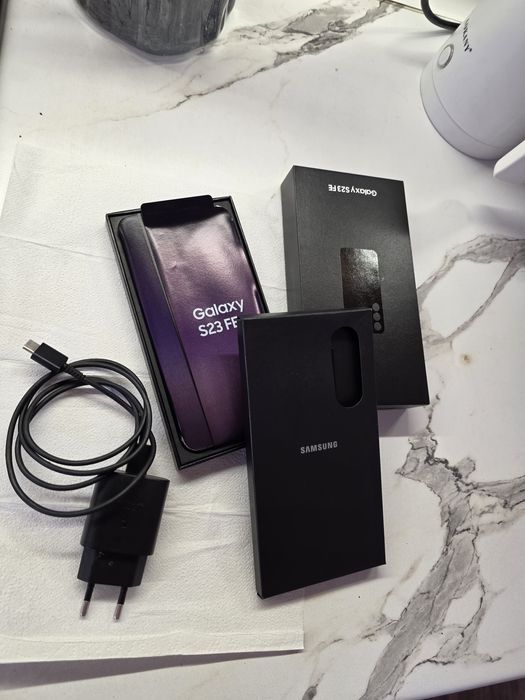 Продам телефон SAMSUNG S 23 FE