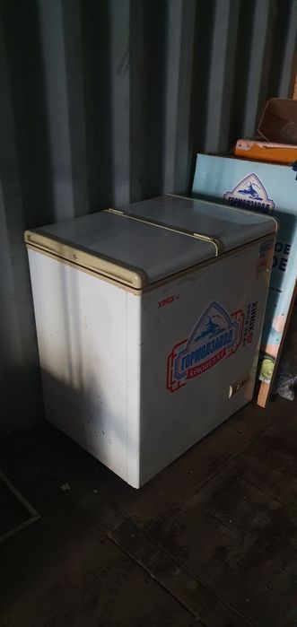 Продам морозильник Xing