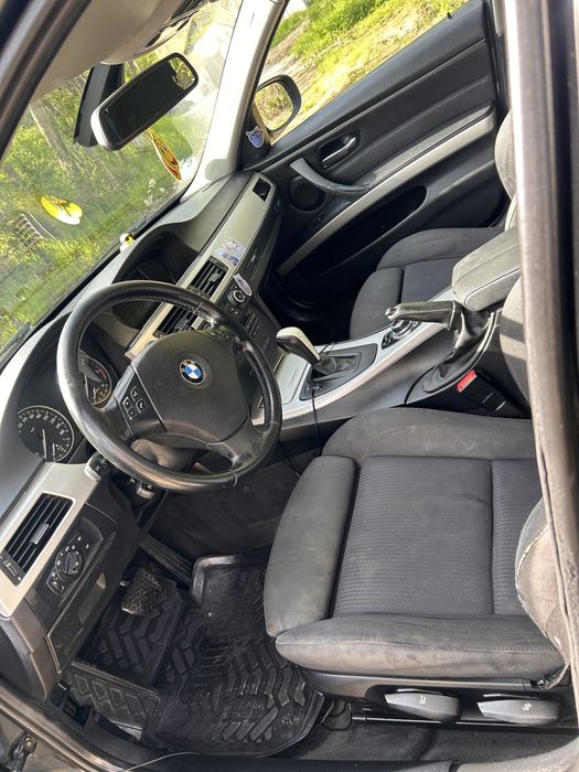 bmw seria 3  e91 facelift