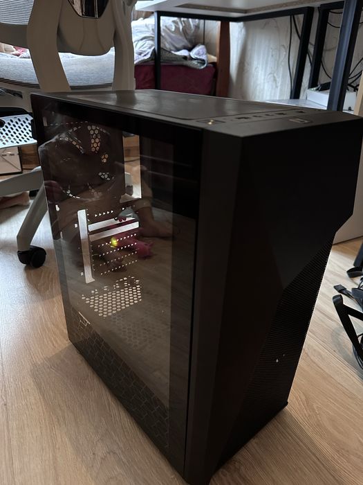 Корпус для ПК ATX