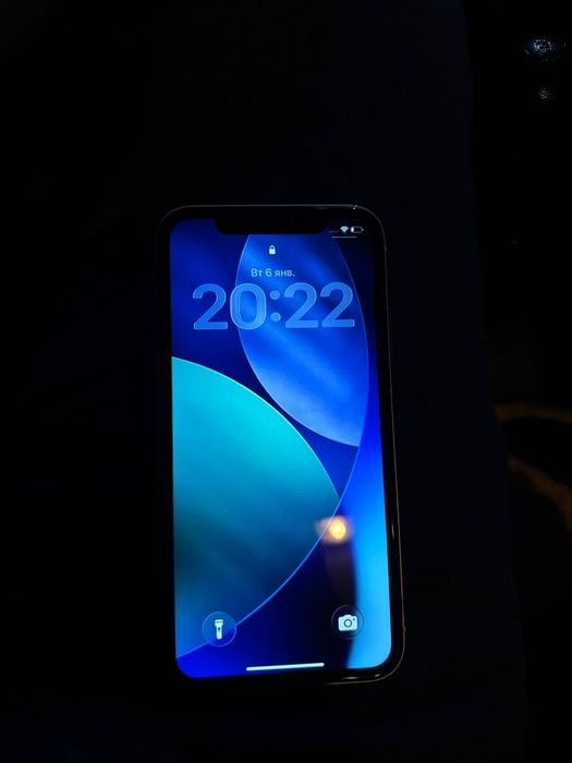 Продам айфон 11 идеял