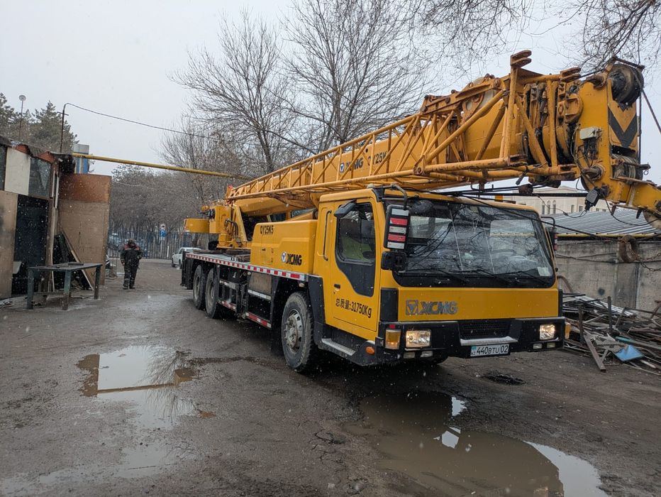 Авто кран Китаец