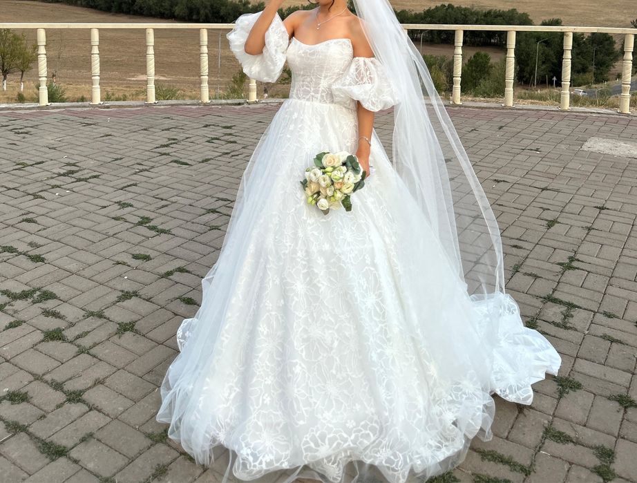 Свадебное платье