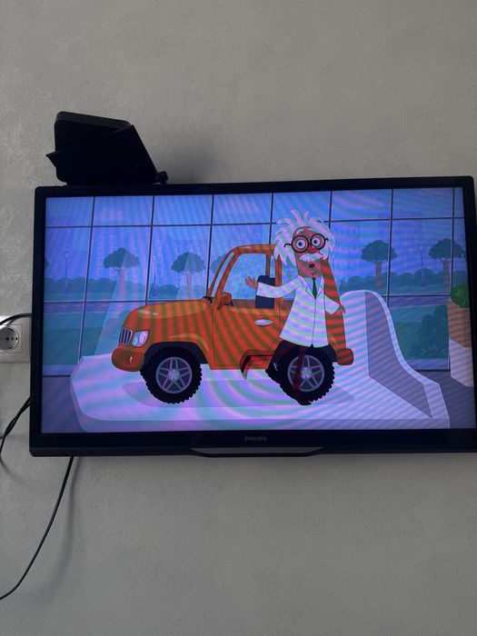 Продам смарт Телевизор в рабочем состояние