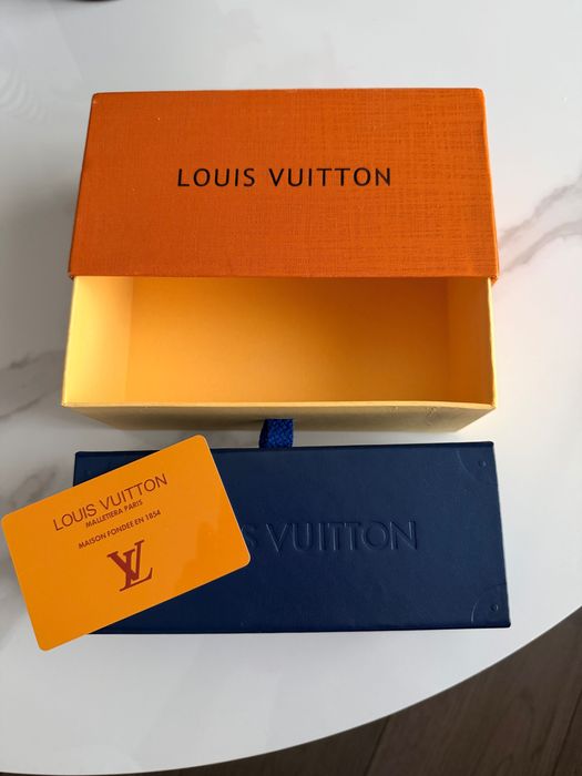 Слънчеви очила LV