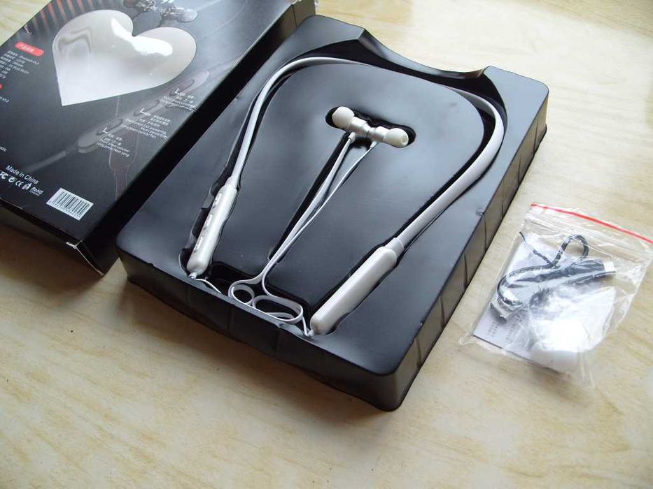 Безжични Bluetooth спортни слушалки Smorss