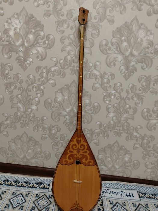 Үні таза домбыра сатылады